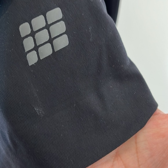 CEP Black Mens Ultralight Long Sleeve Shirt Size M Black Breathable Mesh Running - Picture 8 of 14